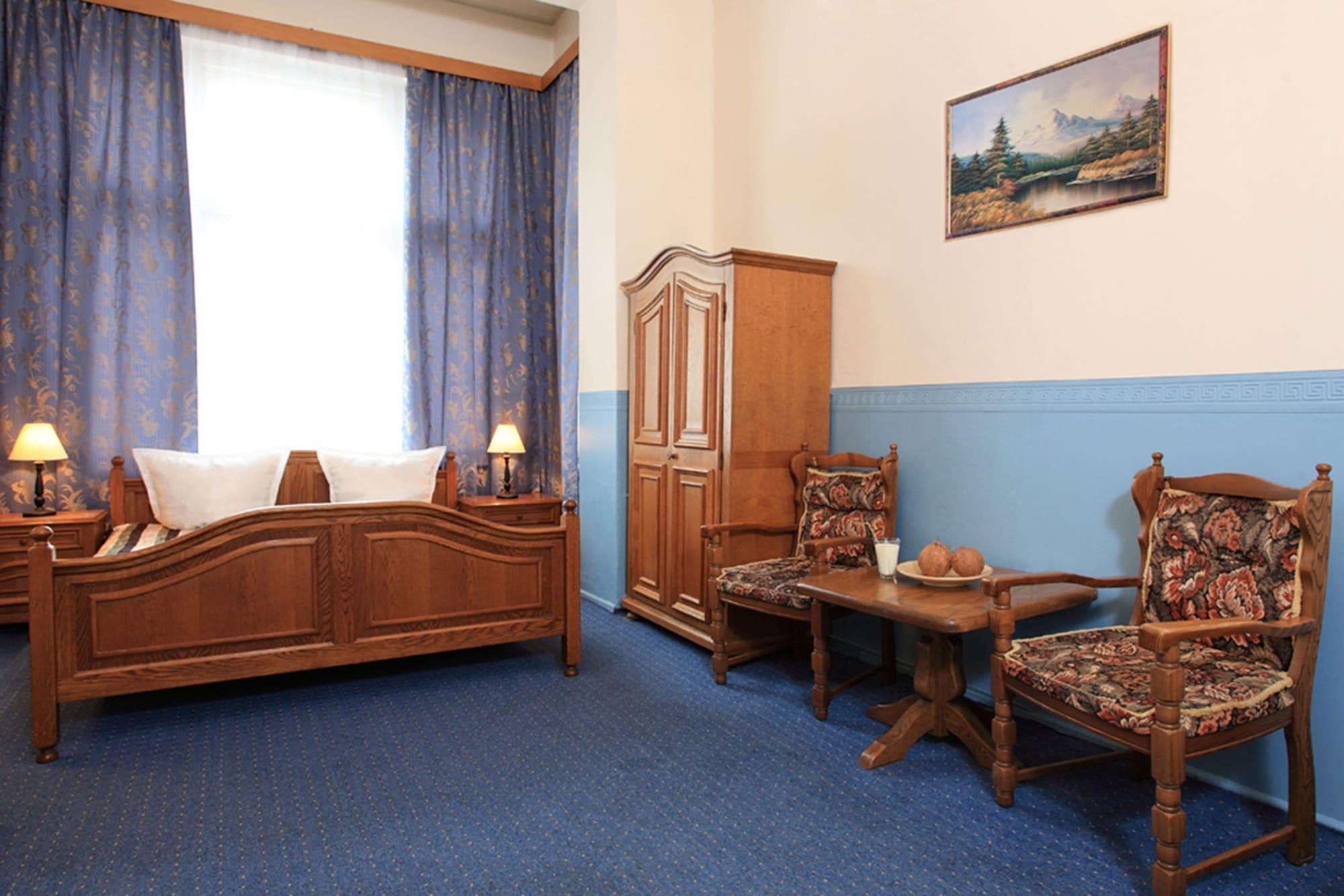 Gasthuis Hotel-pension Cortina 2*