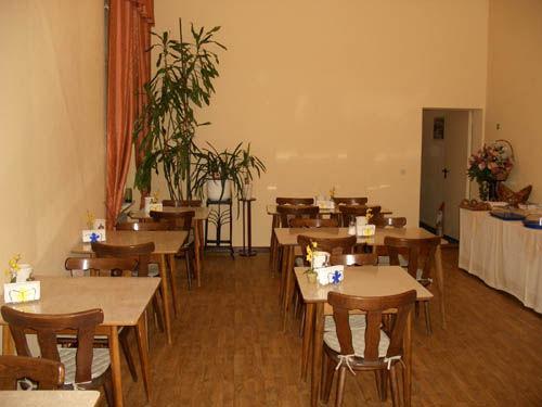 Gasthuis Hotel-pension Cortina 2*
